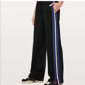 COPY - Lululemon track pants with stripe size 6